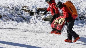 Cetățeni ucraineni, salvați cu elicopterul