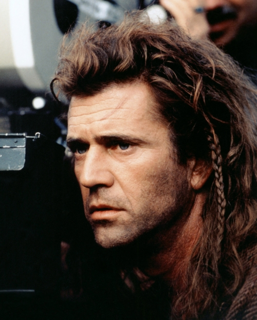 Titan căzut și reinventat, dincolo de mit şi de prejudecăți