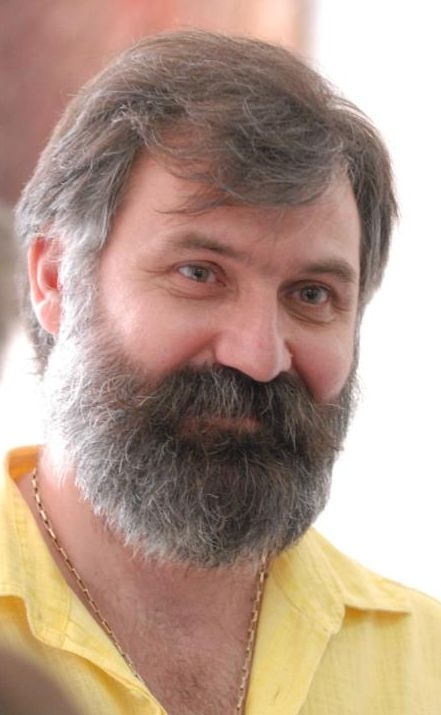 Sculptorul Liviu-Adrian Sandu ne anunţă Novo-Renaşterea: „Publicul admiră foarte mult măiestria”