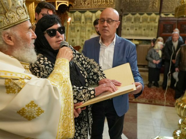 Noul Testament în format Braille şi daruri pentru persoanele nevăzătoare din Galaţi