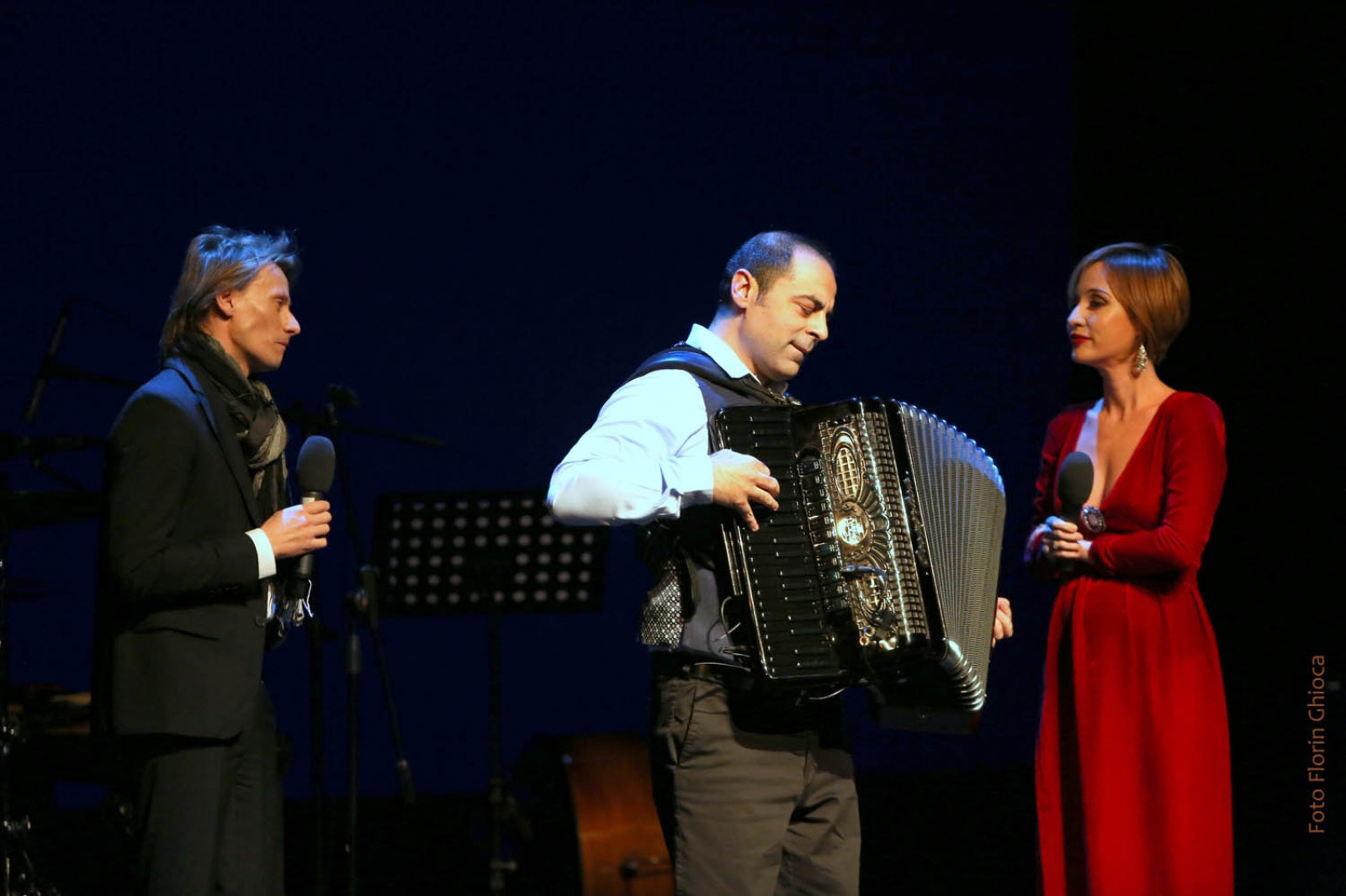 Jazz cu acordeonistul Emy Drăgoi. INTRARE LIBERĂ