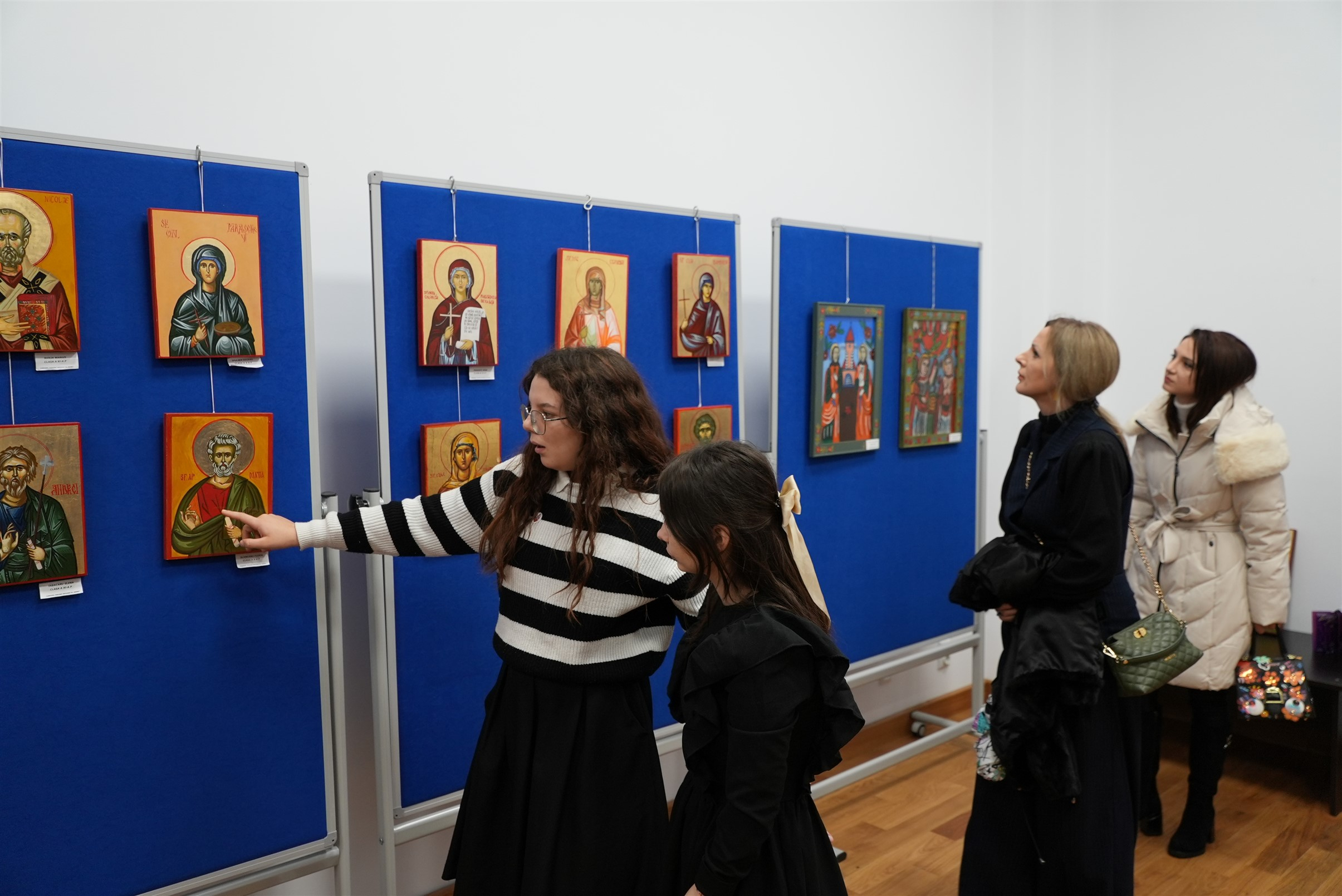 Expoziția de icoane ”Apostolat la Dunărea de Jos”