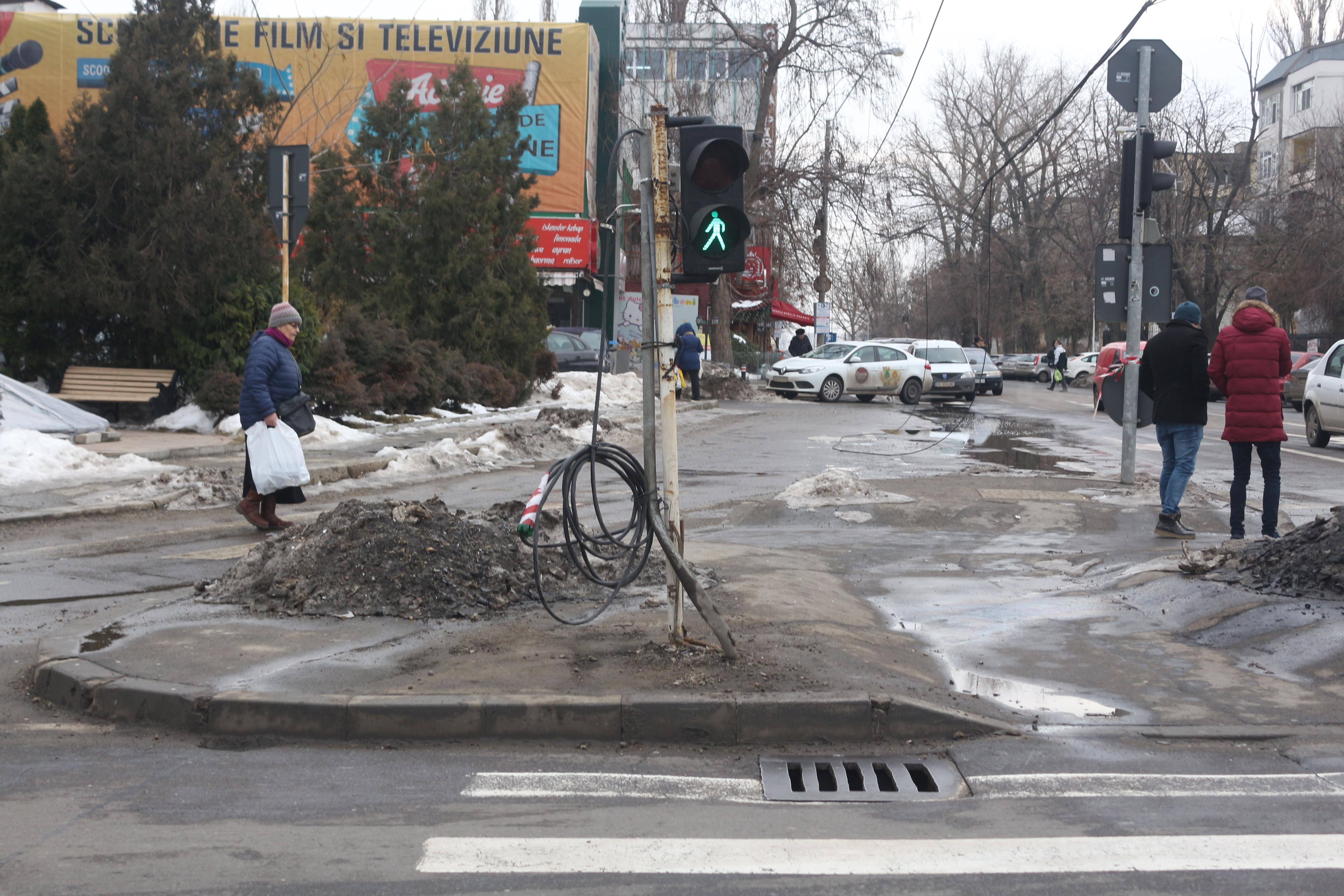 Lucrările edilitare, junghi în coasta gălăţenilor. Începutul e greu, finalizarea - imposibilă! FOTO