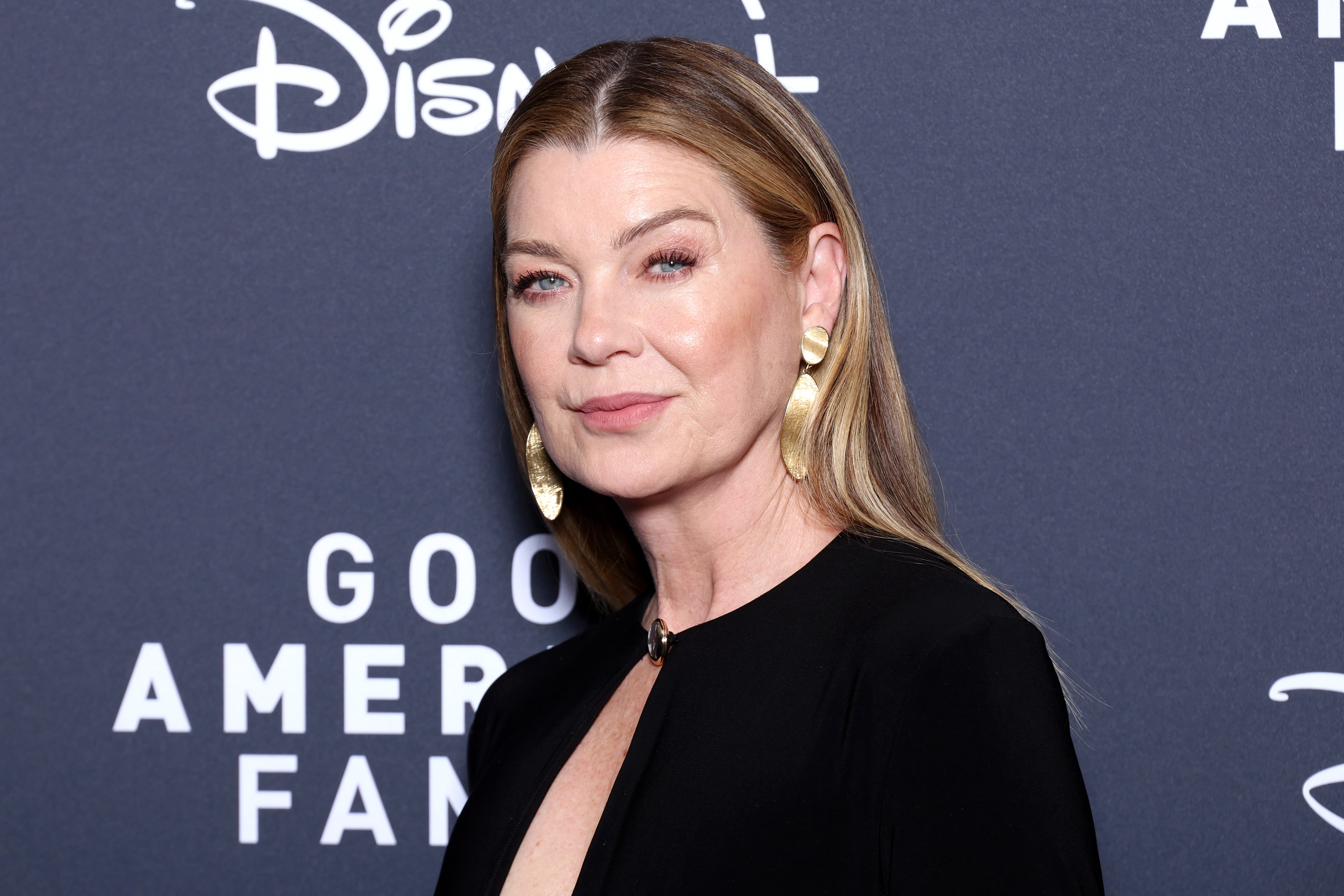 Ellen Pompeo, reținută de mascați în aeroport
