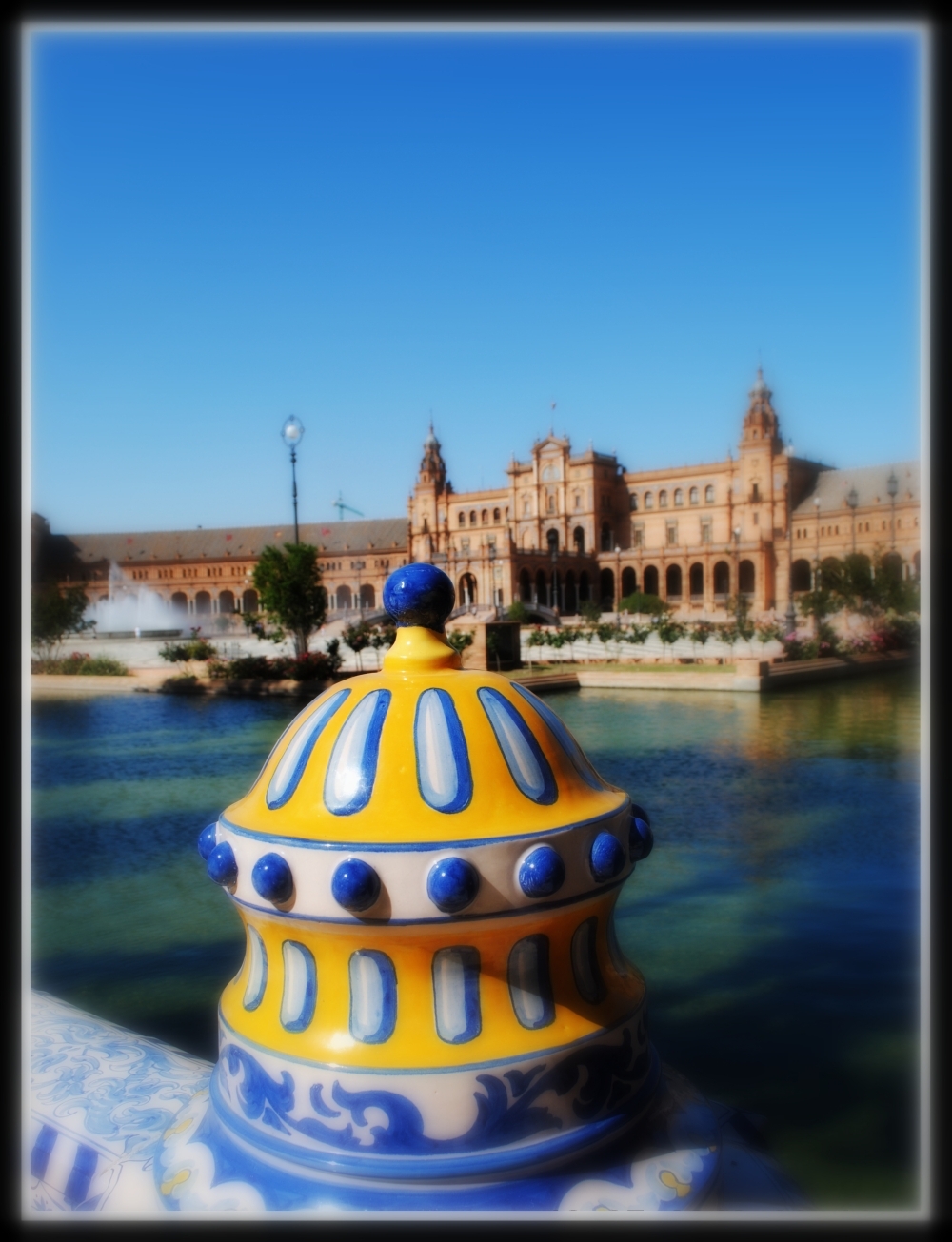 Ziua hispanităţii, în muzică şi imagini, la Centrul Cultural Nicăpetre din Brăila