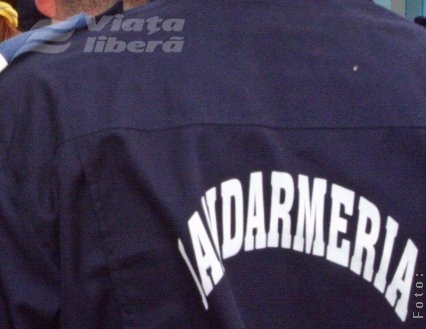 Poarta Oţelului – păzită de fotbalişti, jandarmi şi poliţişti