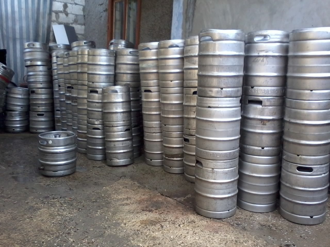 În goana după câştig a ÎNCĂLCAT LEGEA! Lichidatorul unei firme, ACUZAT că a VÂNDUT ILEGAL substanţe periculoase