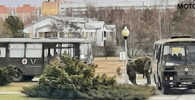 Cernobîl - Soldații ruși, iradiați după ce au trecut cu blindatele prin praful toxic