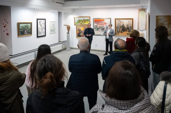 Plasticieni gălățeni expun la Bârlad