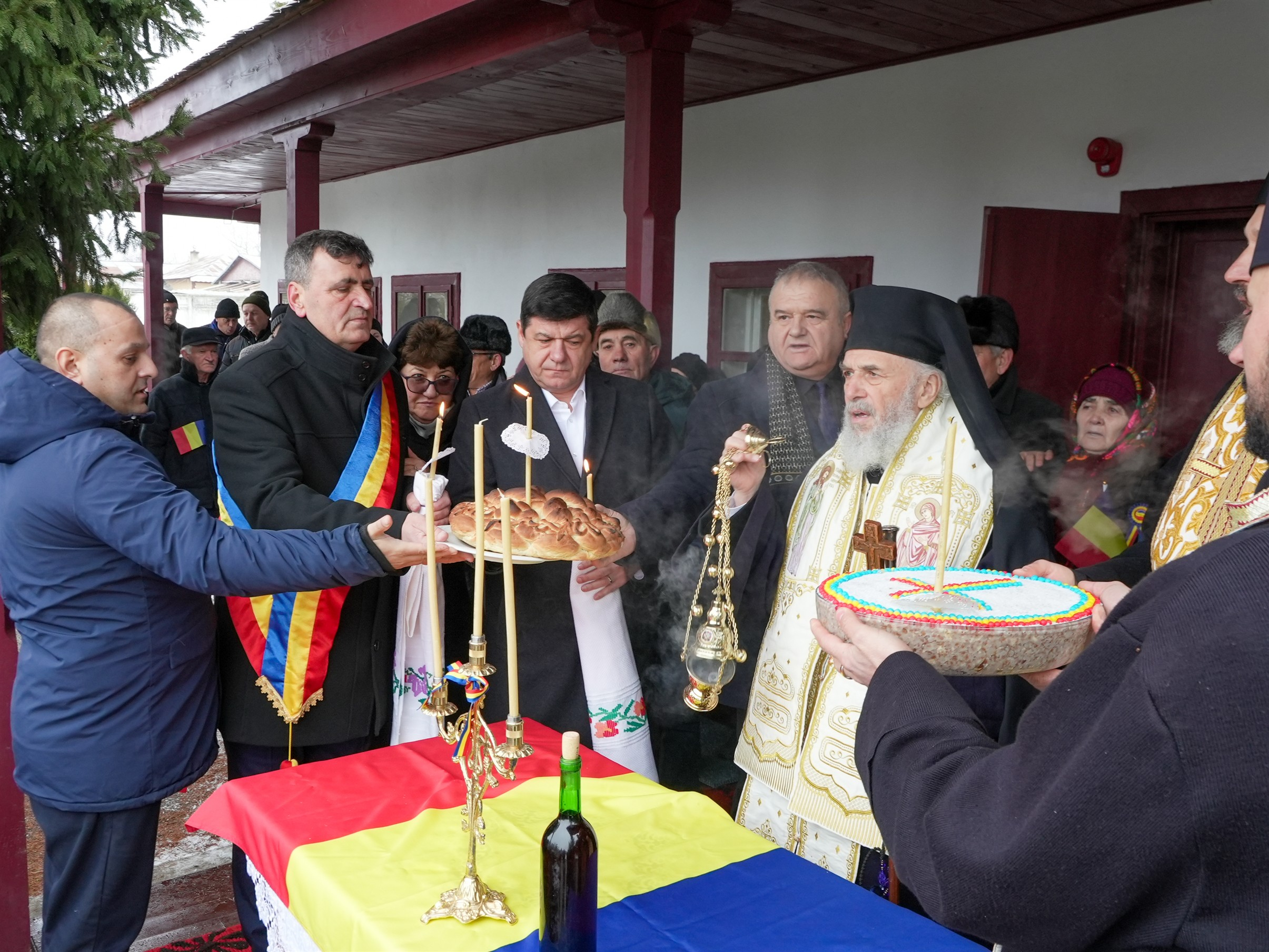 Bucuria înnoirii pe traseul Unirii din judeţul Galaţi