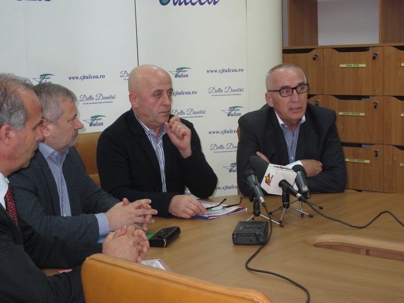 Întâlnire la Tulcea: Parlamentarii gălăţeni, chiulangiii Axei Galaţi - Brăila-Tulcea