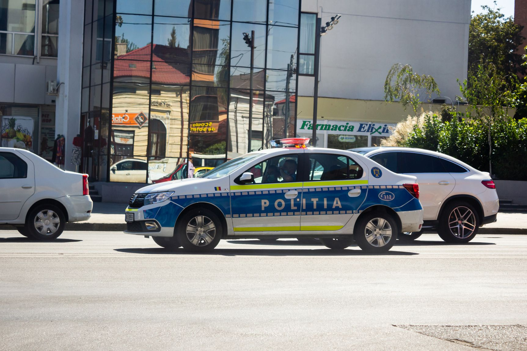 Pandemia a ţinut şi infractorii în casă