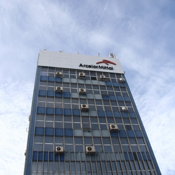 ArcelorMittal: Conflict de muncă la Ţevi Sudate