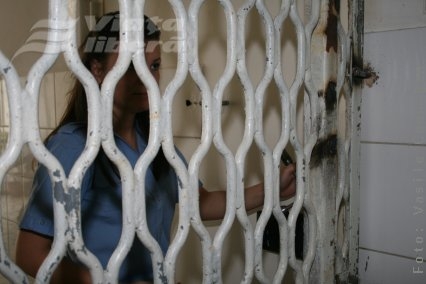 Asasinat cu ucigaşi în libertate