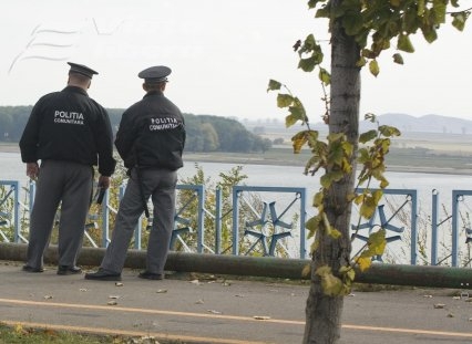 Războiul nervilor în Poliţia Comunitară