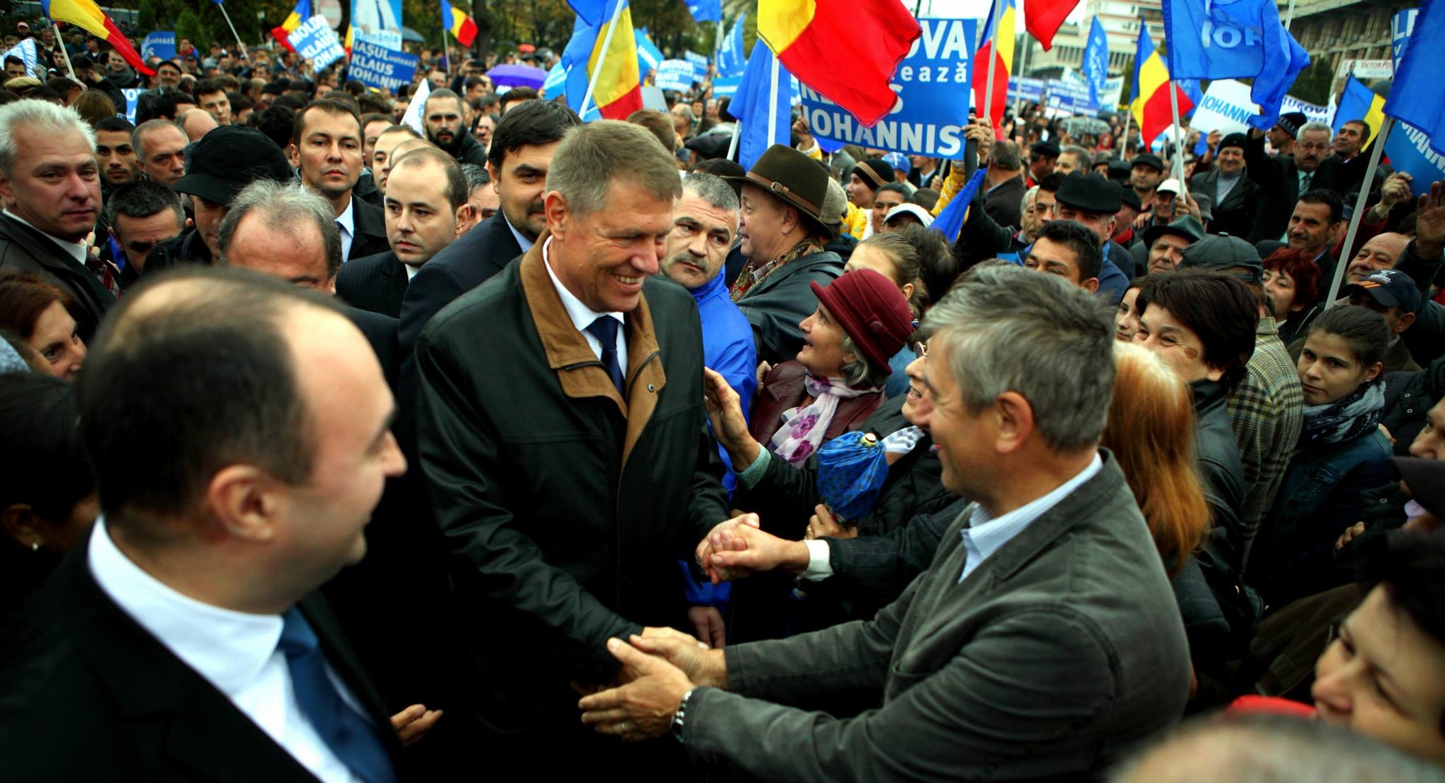 Joi, Klaus Iohannis ajunge la Tecuci