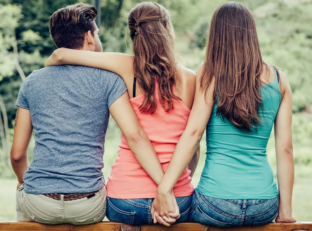 Prejudecăți și mituri legate de infidelitatea partenerului