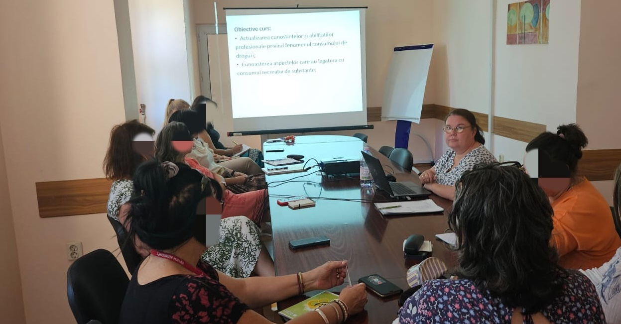 Sesiune antidrog la Protecţia Copilului