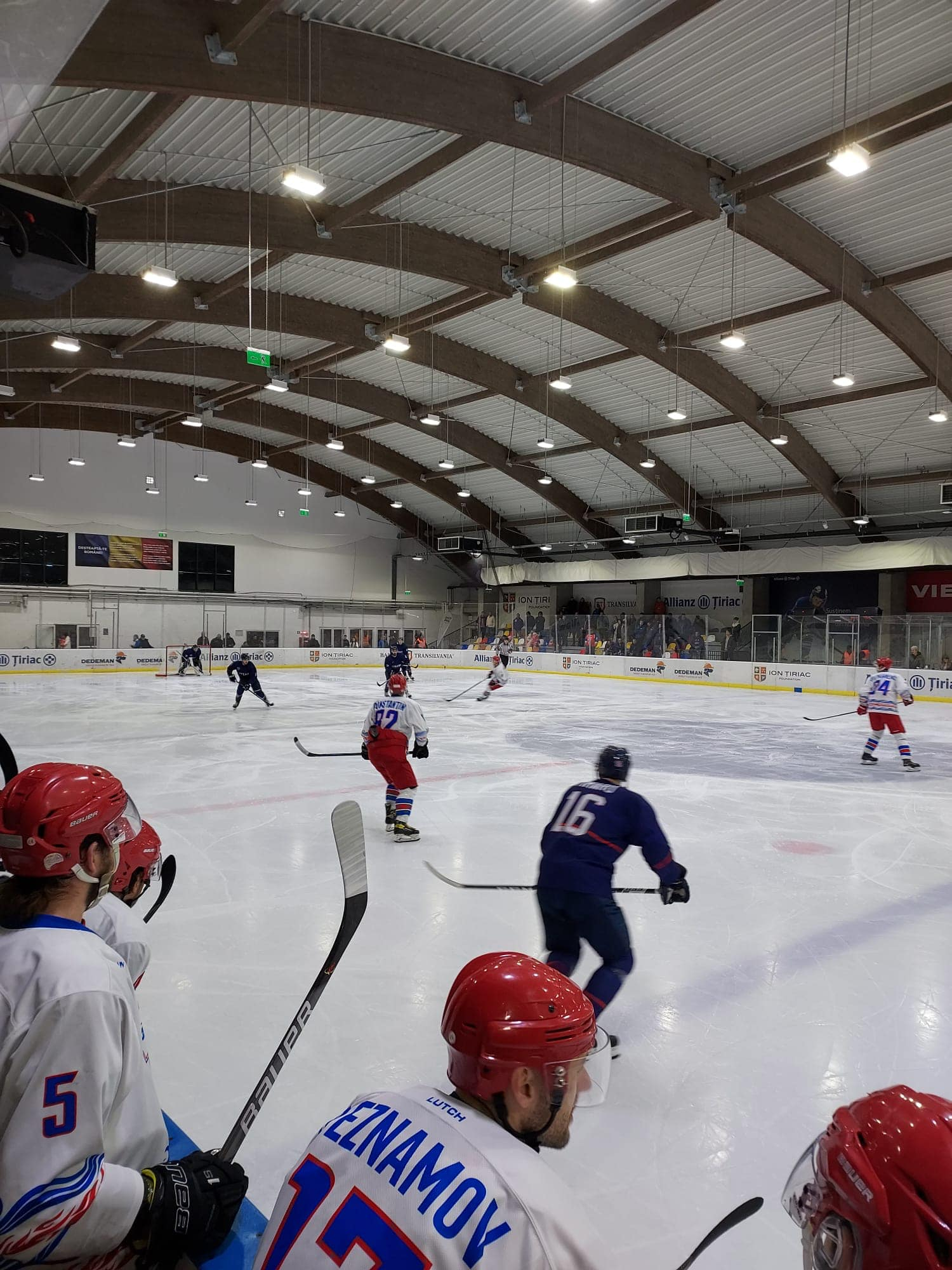 HOCHEI. Victorie și înfrângere cu Steaua