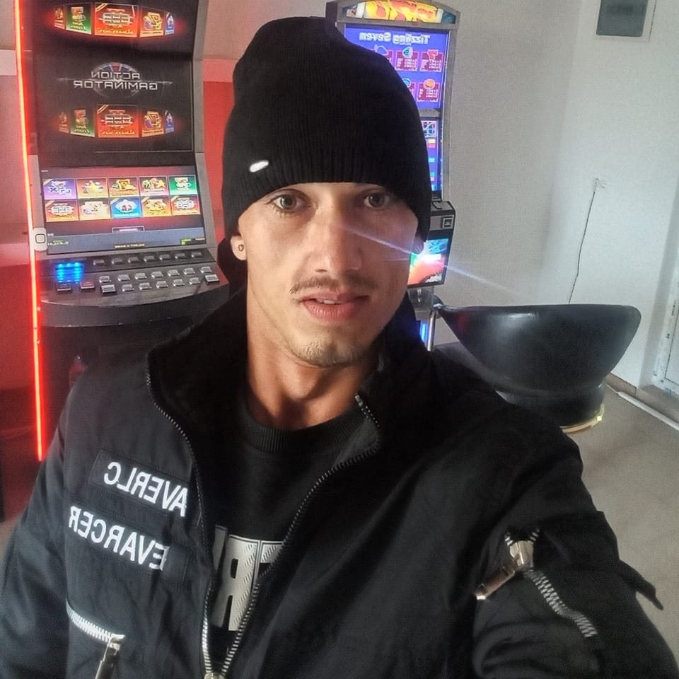 Un cleptoman a ajuns asasin numai ca să fure ceva