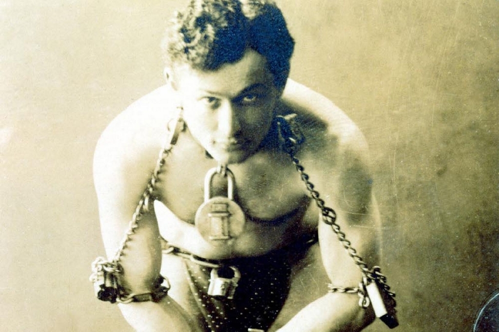 A vrut să păcălească moartea. Harry Houdini – cel mai faimos "magician"