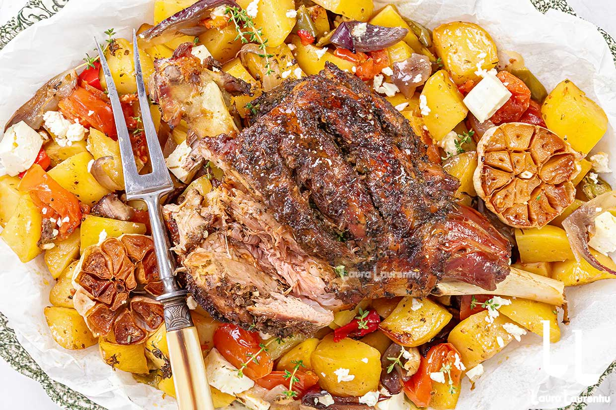 Kleftiko, cea mai fragedă friptură de miel. Rețetă grecească