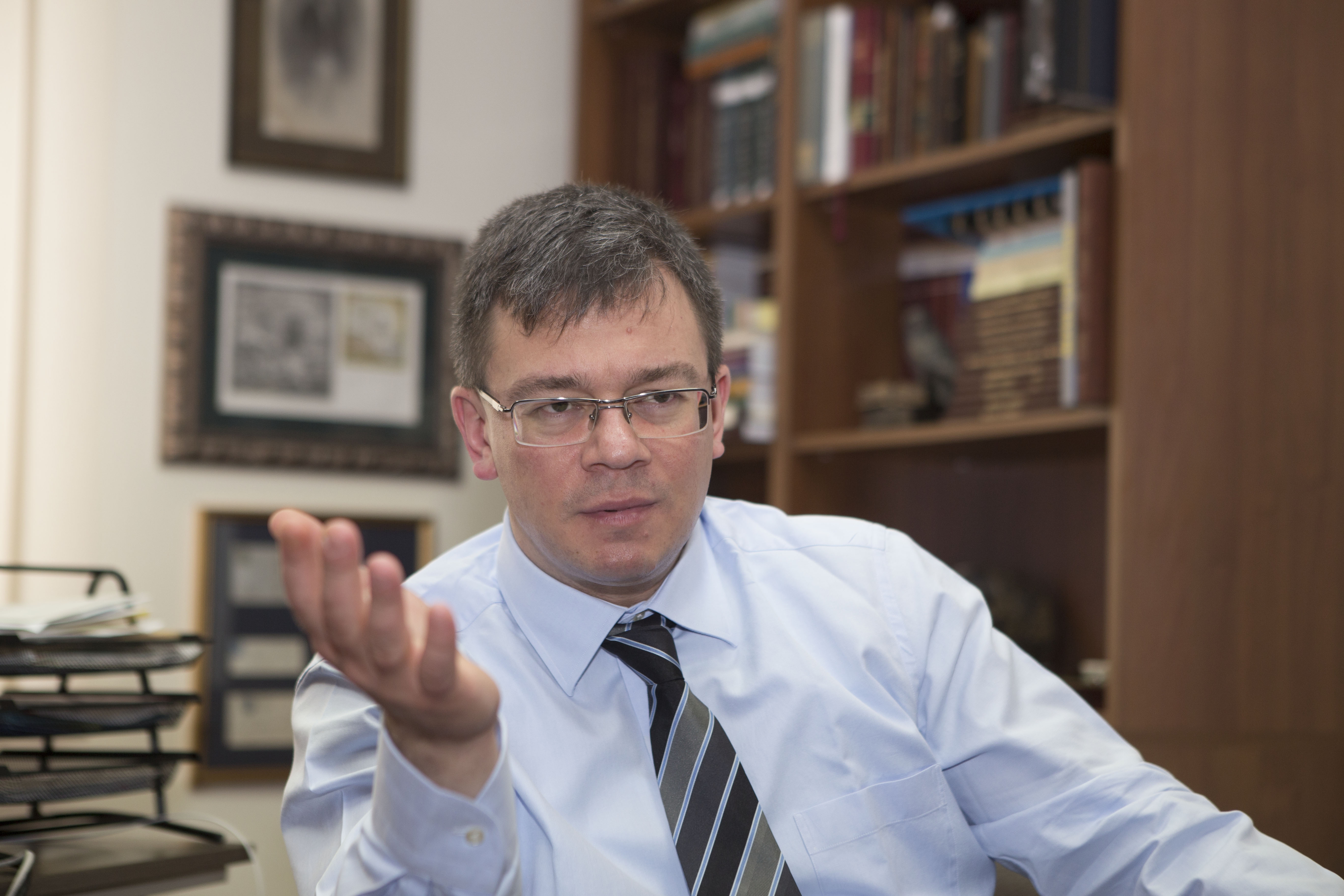 Interviu în exclusivitate cu Mihai Răzvan Ungureanu/ "Un conflict de durată alungă investiţiile din regiune"