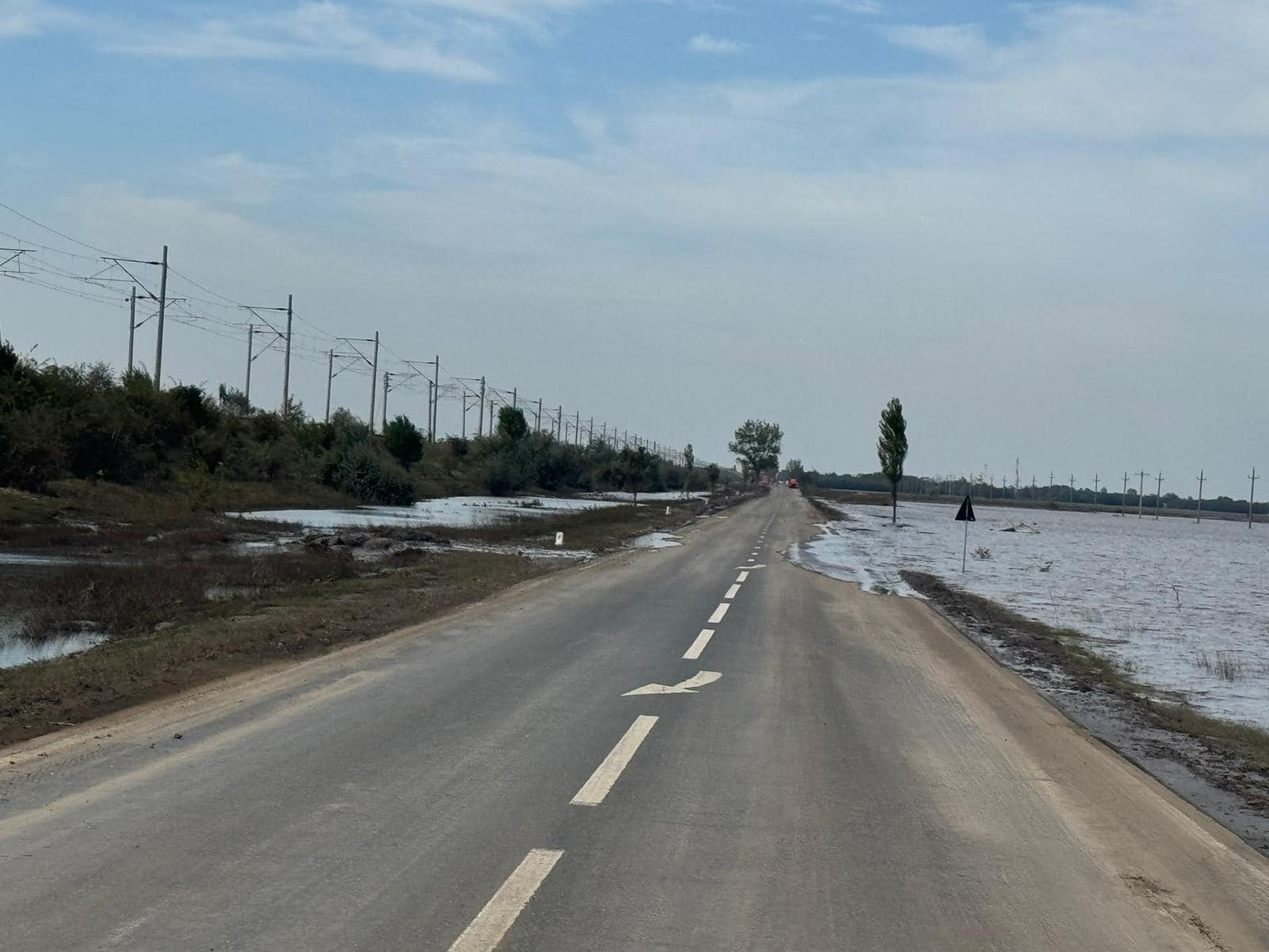 DN 25 a fost redeschis circulației. Doar camioane mari, cu viteză redusă, pot circula între Tudor Vladimirescu și Piscu