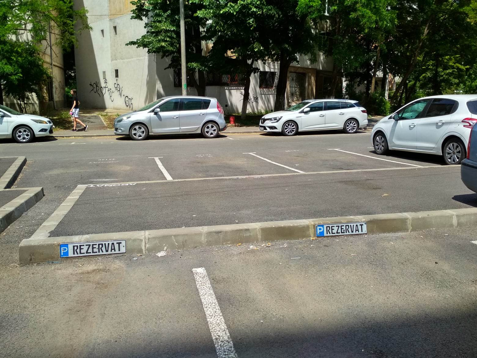 Contract pentru marcarea locurilor de parcare din Micro 19, Micro 20 și Micro 39