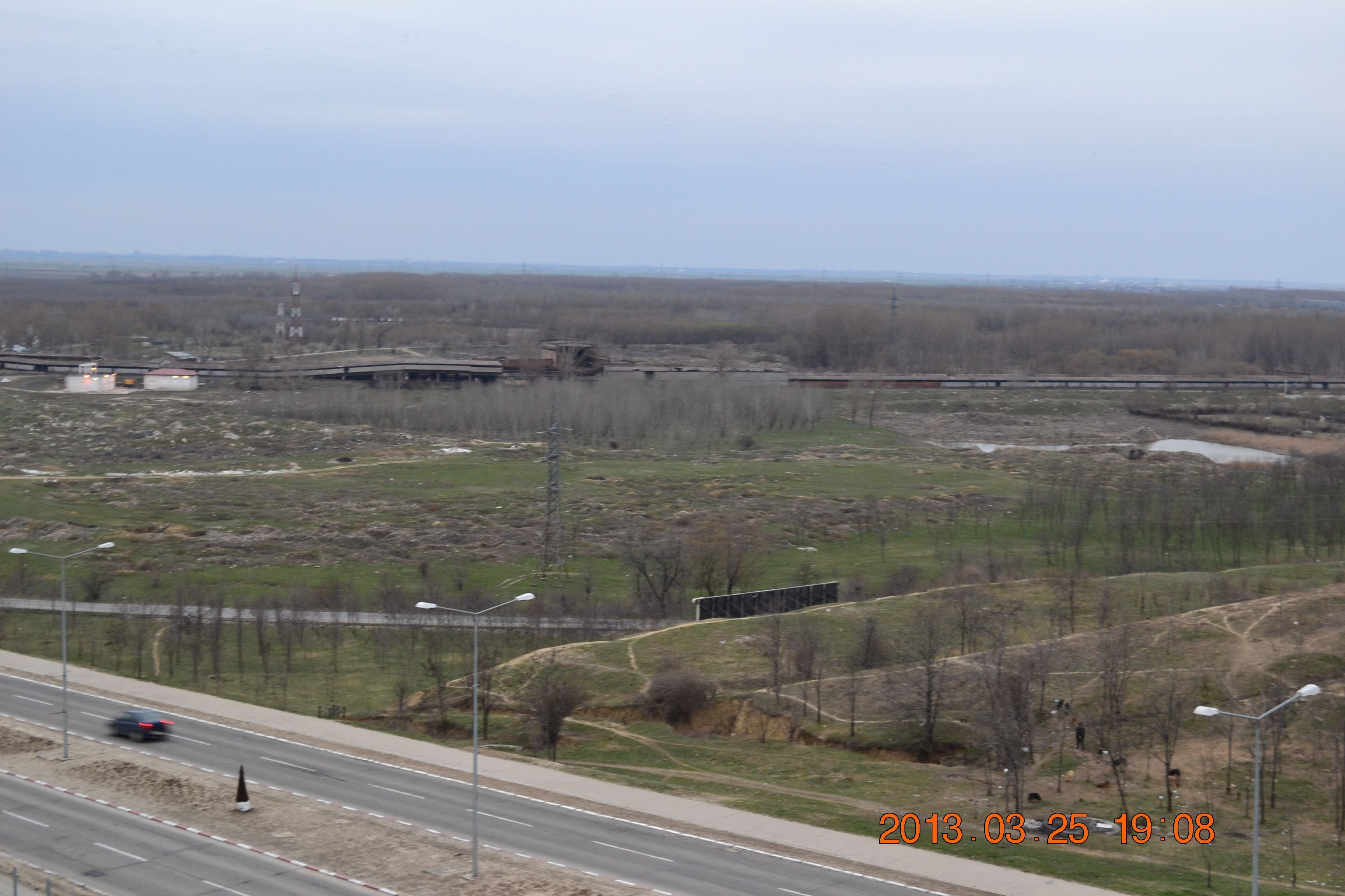 Cititorii ne scriu: Noul Galaţi - un oraş dezolant care împinge tinerii să plece spre alte zări