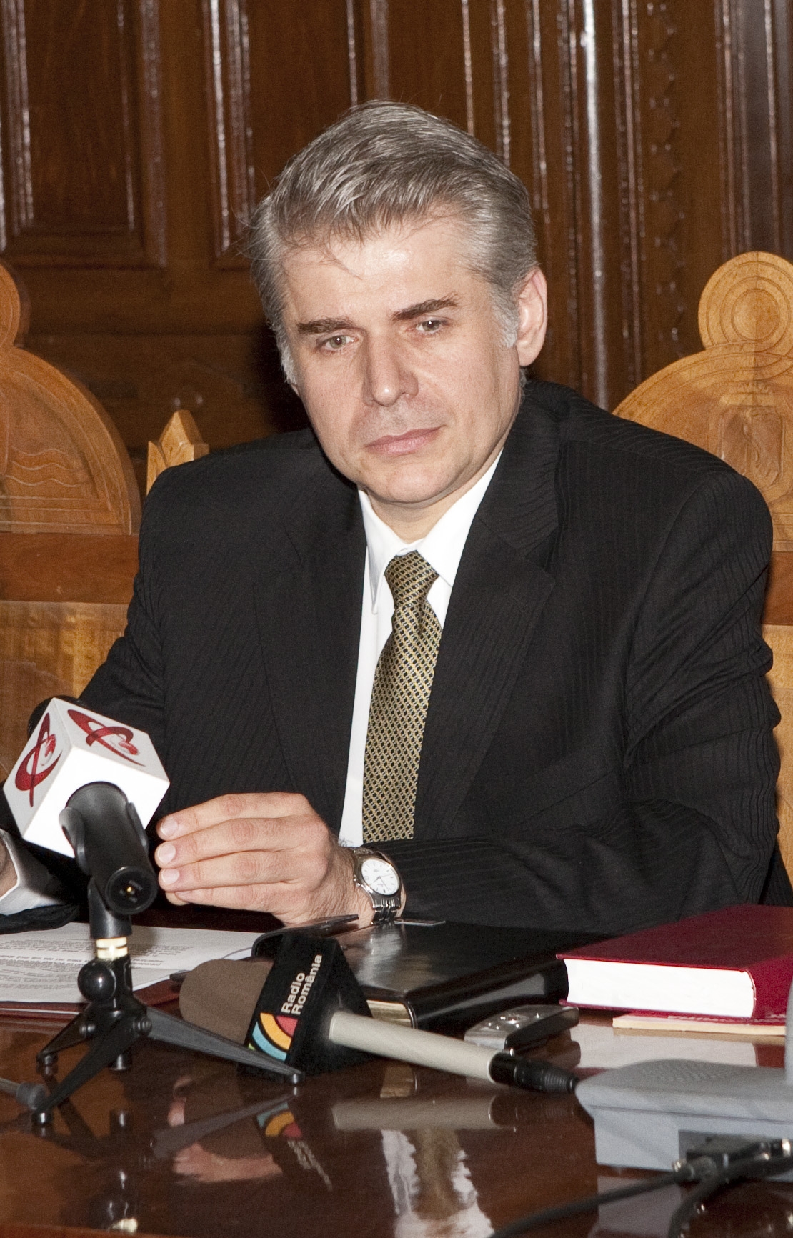 Hotărârile luate de CJ în şedinţele extraordinare din aprilie şi mai sunt perfect legale