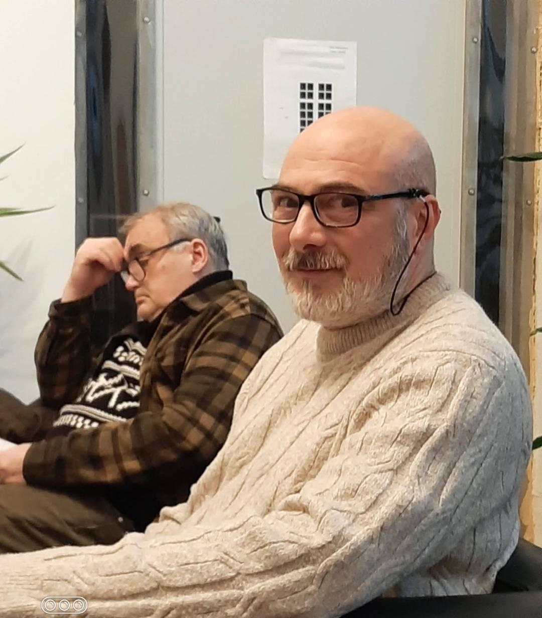 Un scriitor de cursă lungă la Cenaclul „Noduri şi Semne”