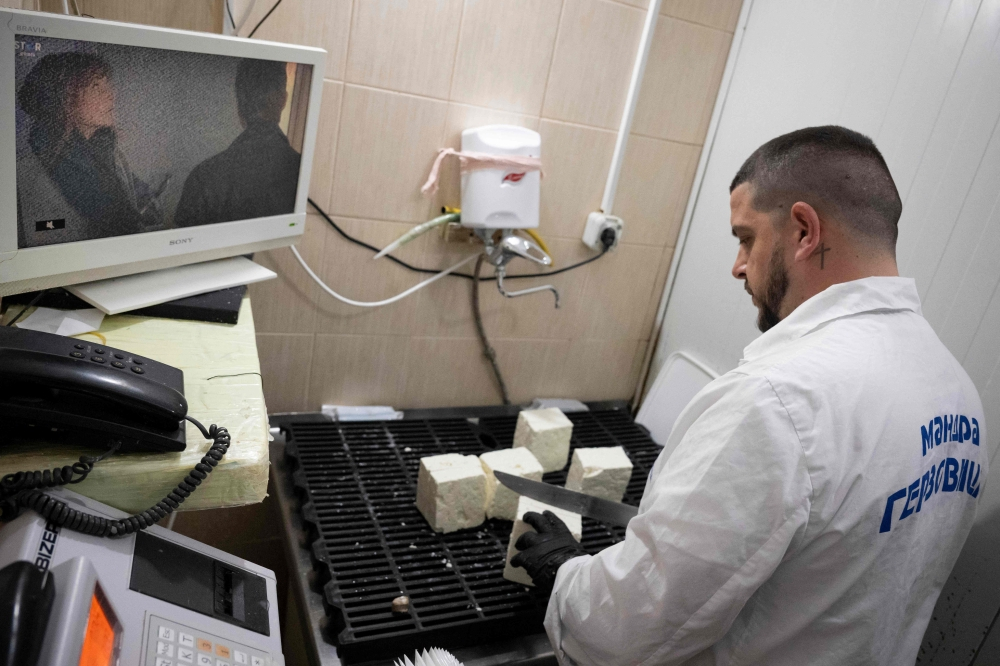 Iaurturi și brânzeturi fabricate în închisoare cuceresc Balcanii