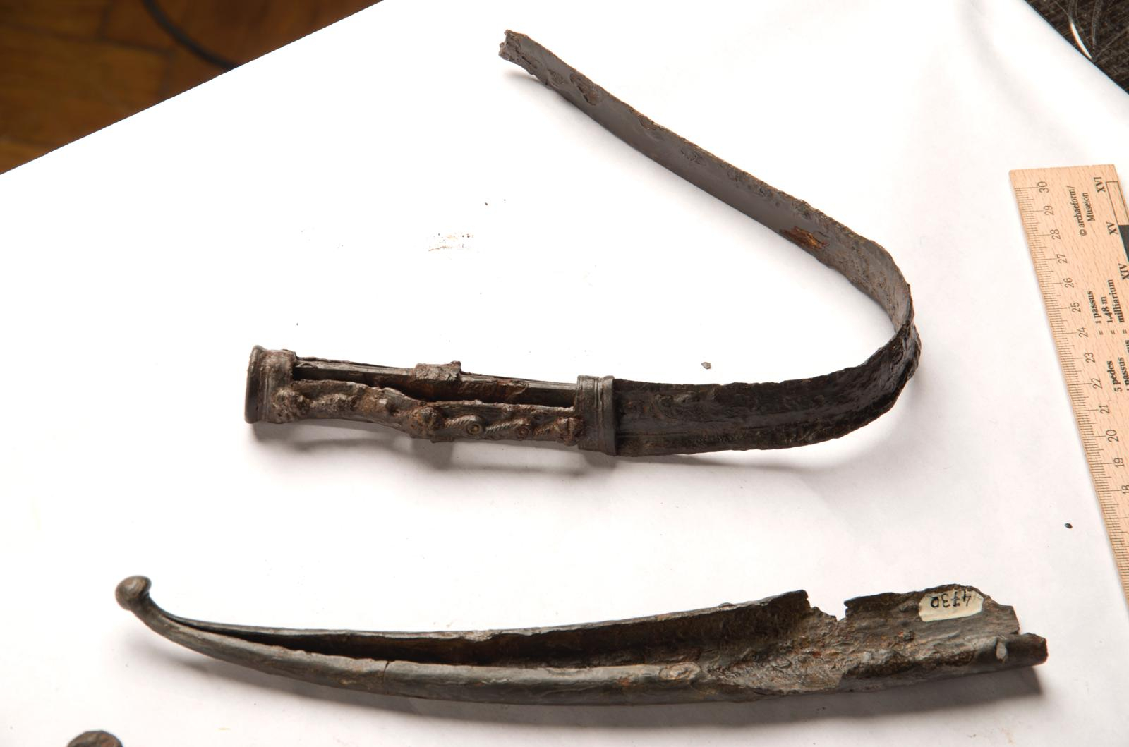 Falxuri, sici și bijuterii, expuse la Muzeul de Istorie „Paul Păltănea”