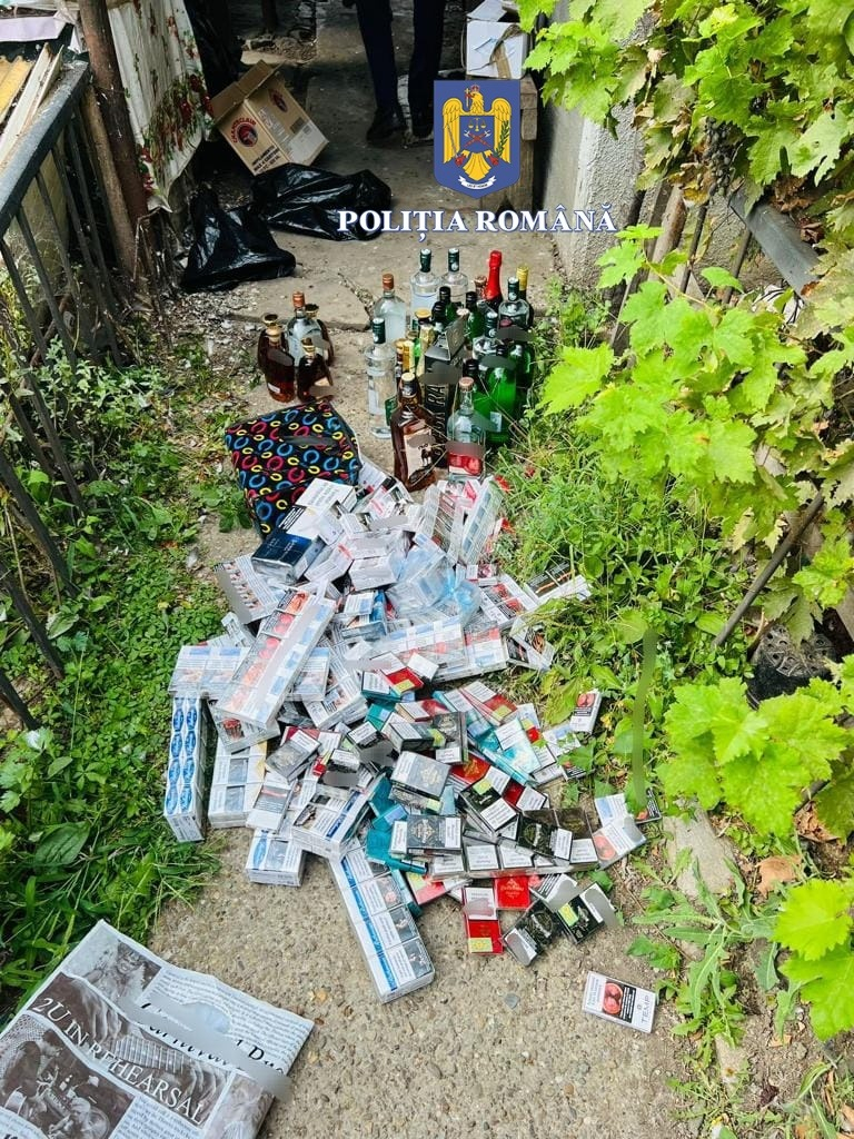 Locuințe mizere din Galați, transformate în depozite de tutun de contrabandă