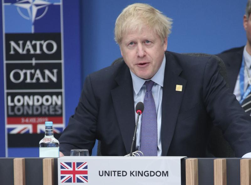 Marea Britanie va propune o desfășurare „majoră” de trupe NATO, pentru protejarea statelor europene