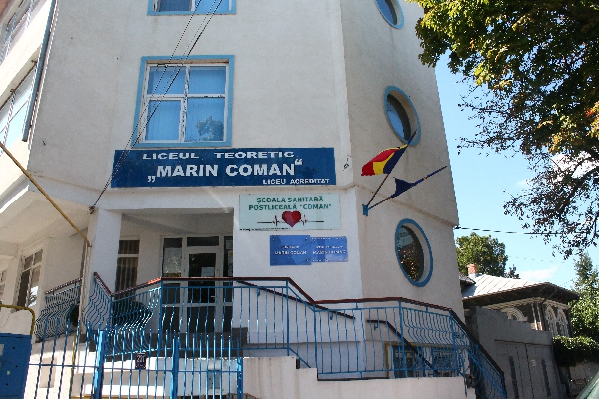 O nouă unitate de învăţământ/ S-a înfiinţat Şcoala Postliceală "Coman"