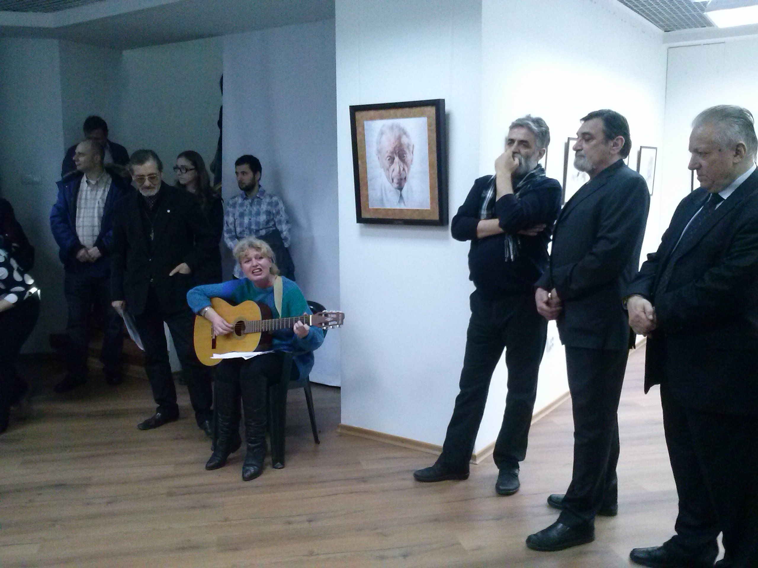 Cum să imortalizezi în culoare inima Ardealului, la Muzeul de Artă din Galaţi