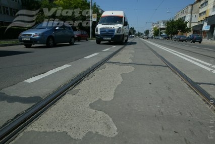 Carosabilul de pe Basarabiei, distrus la un an de la asfaltare