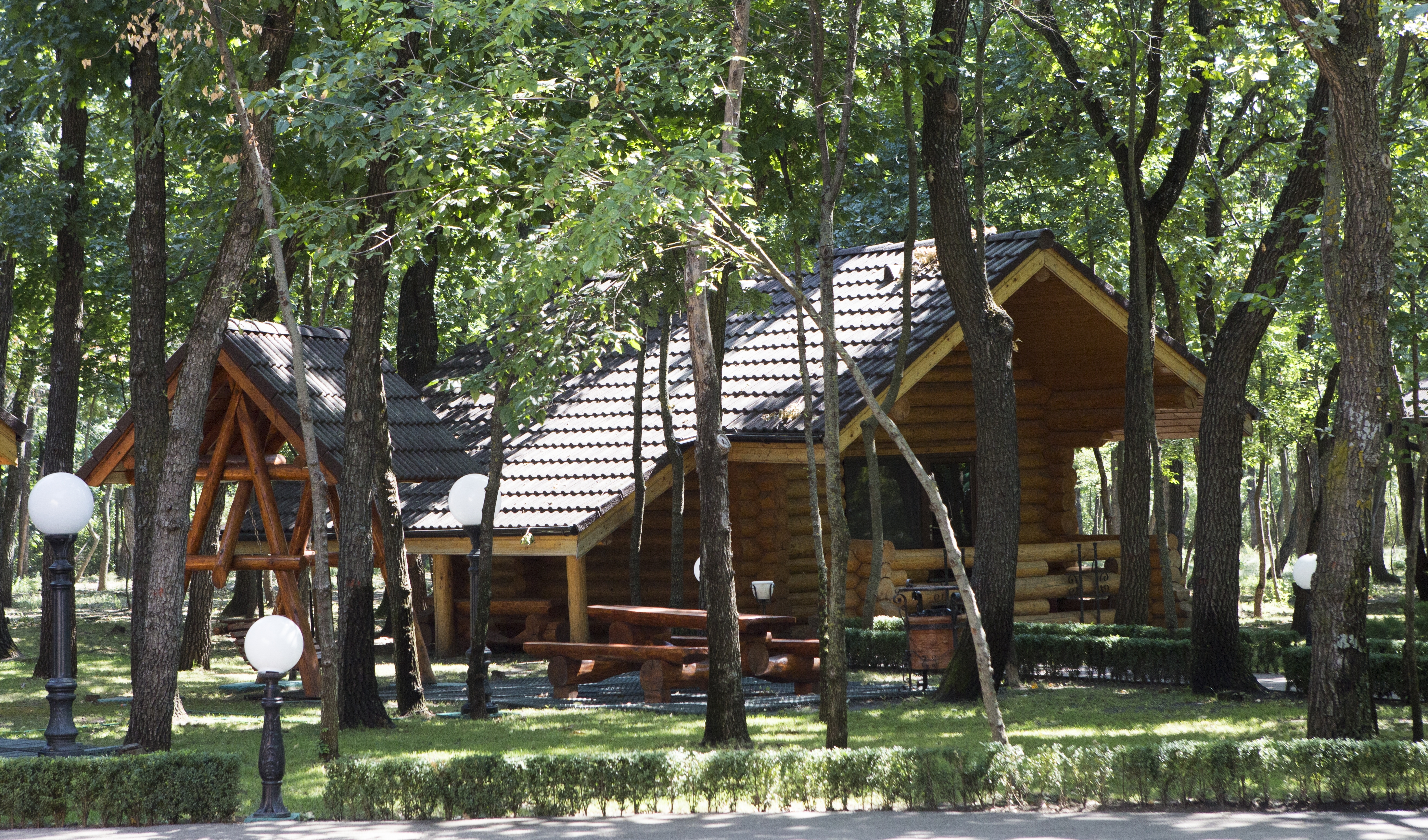 Campanie VL „Eu vara nu dorm”/ Cât costă CAZAREA LA PENSIUNILE din Galaţi