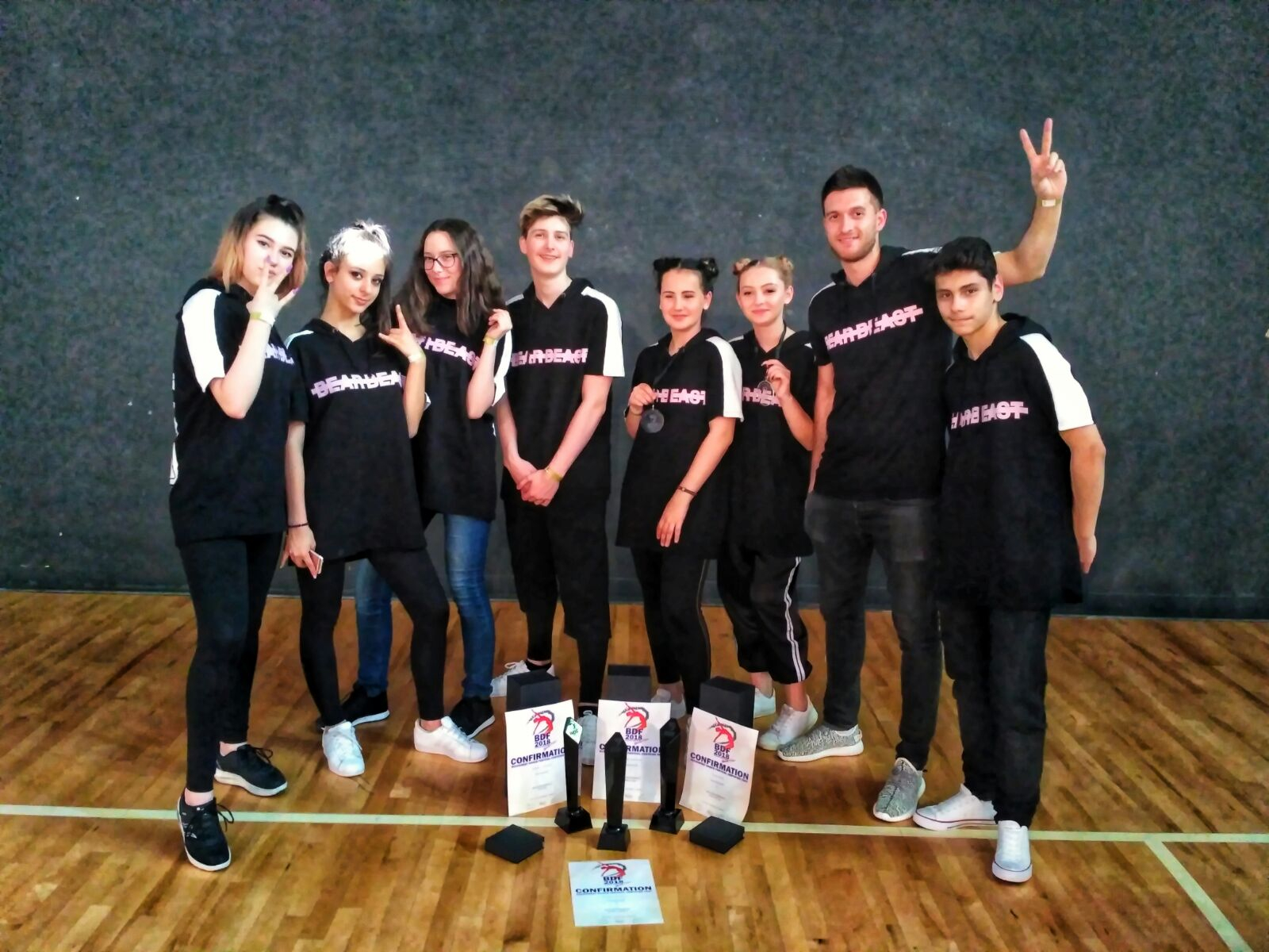 Azur Dance Studio, pe podium