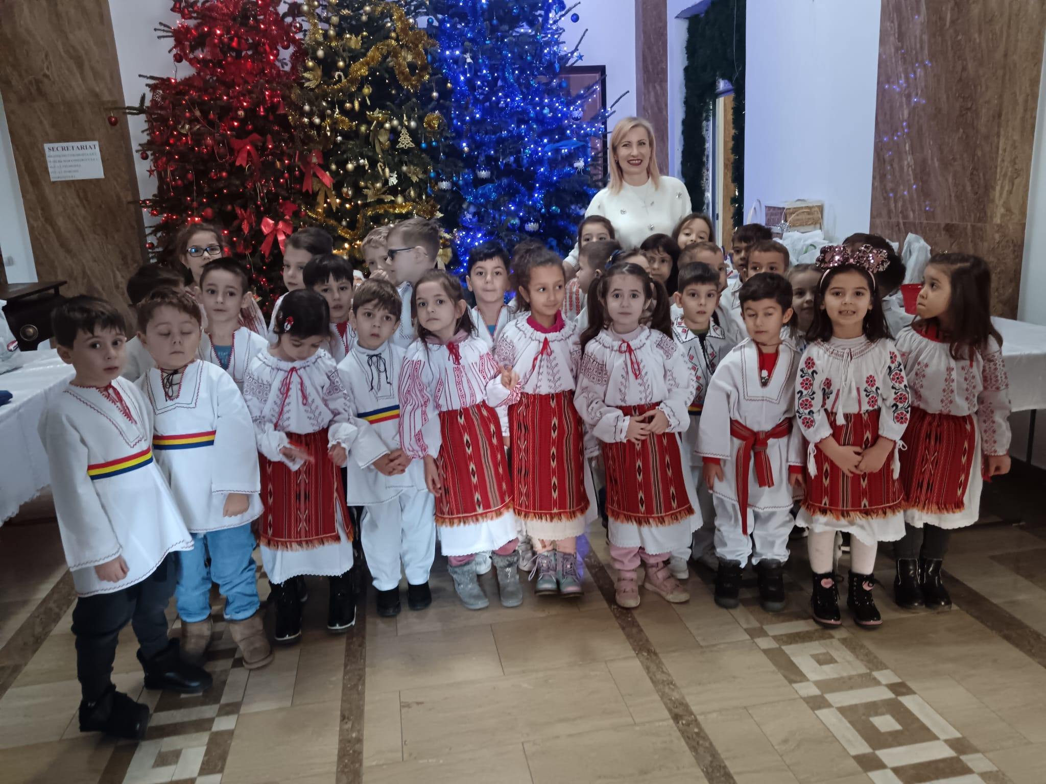 Preșcolarii de la Grădinița Nr. 7 ne-au transmis tradiția (video)