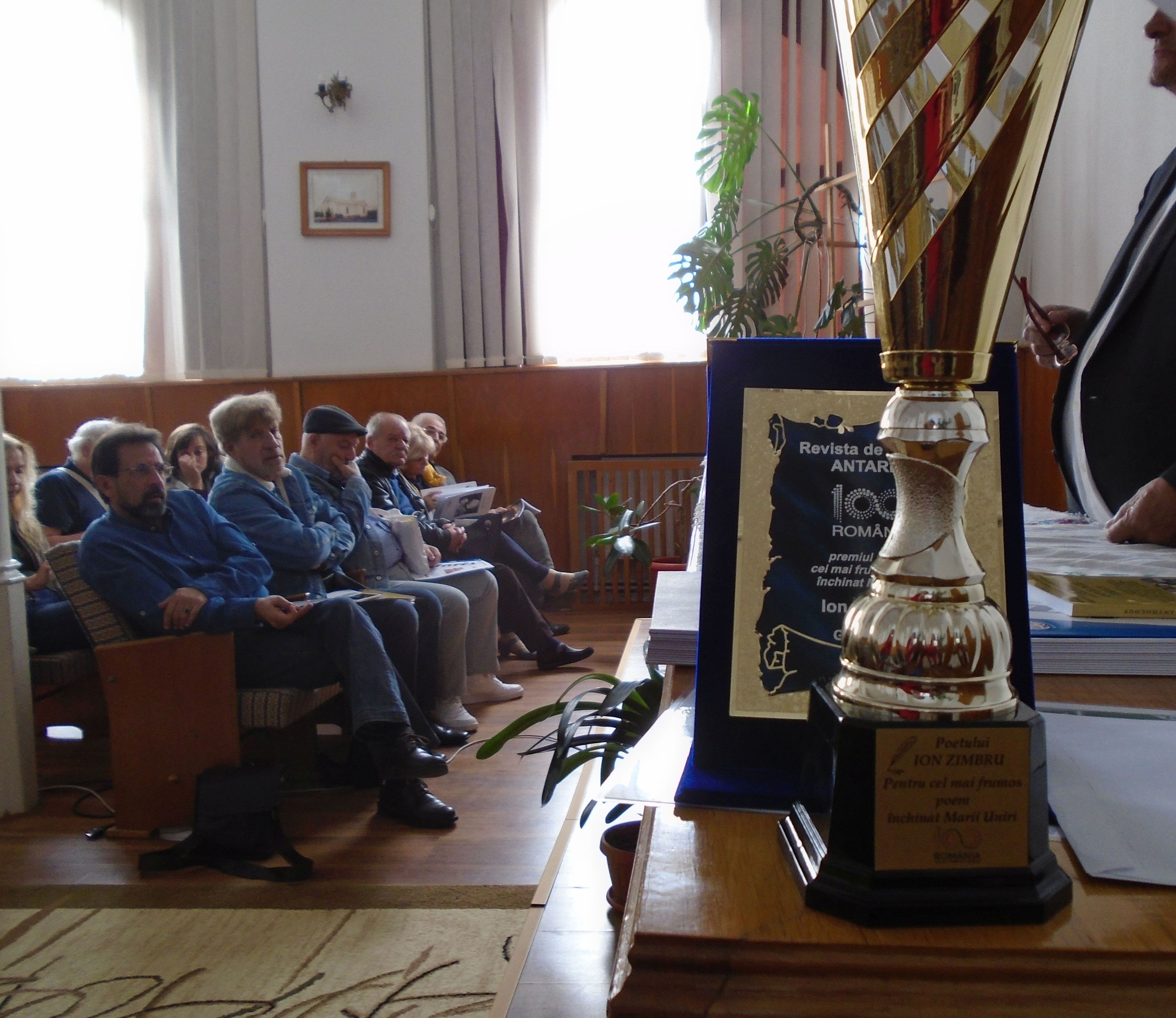 Scriitorii vor să-şi construiască un sediu