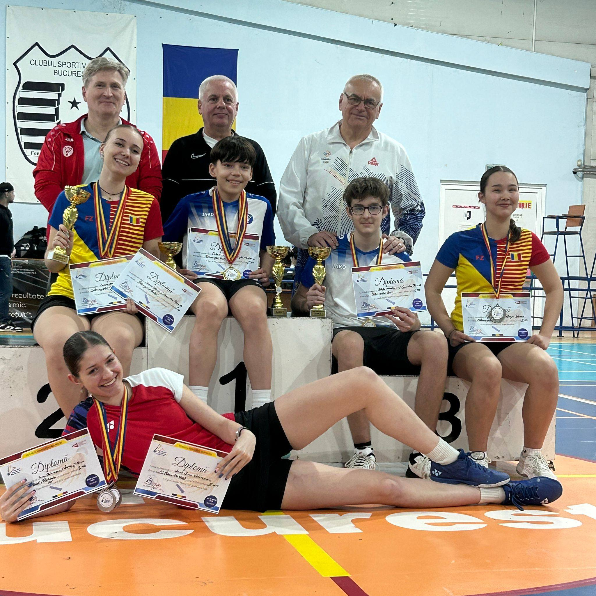 Clasări fruntașe în ”Cupa României” la badminton