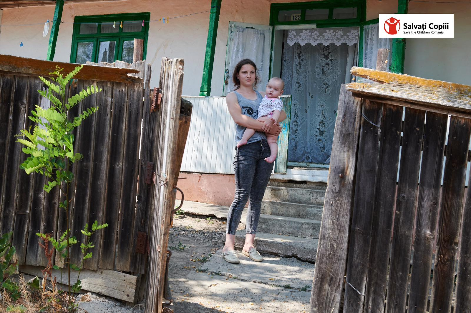 Câte adolescente au devenit mame într-un an, în județul Galați