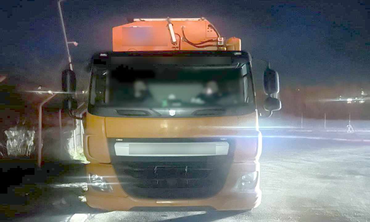 La volan, fără drept de a conduce în România