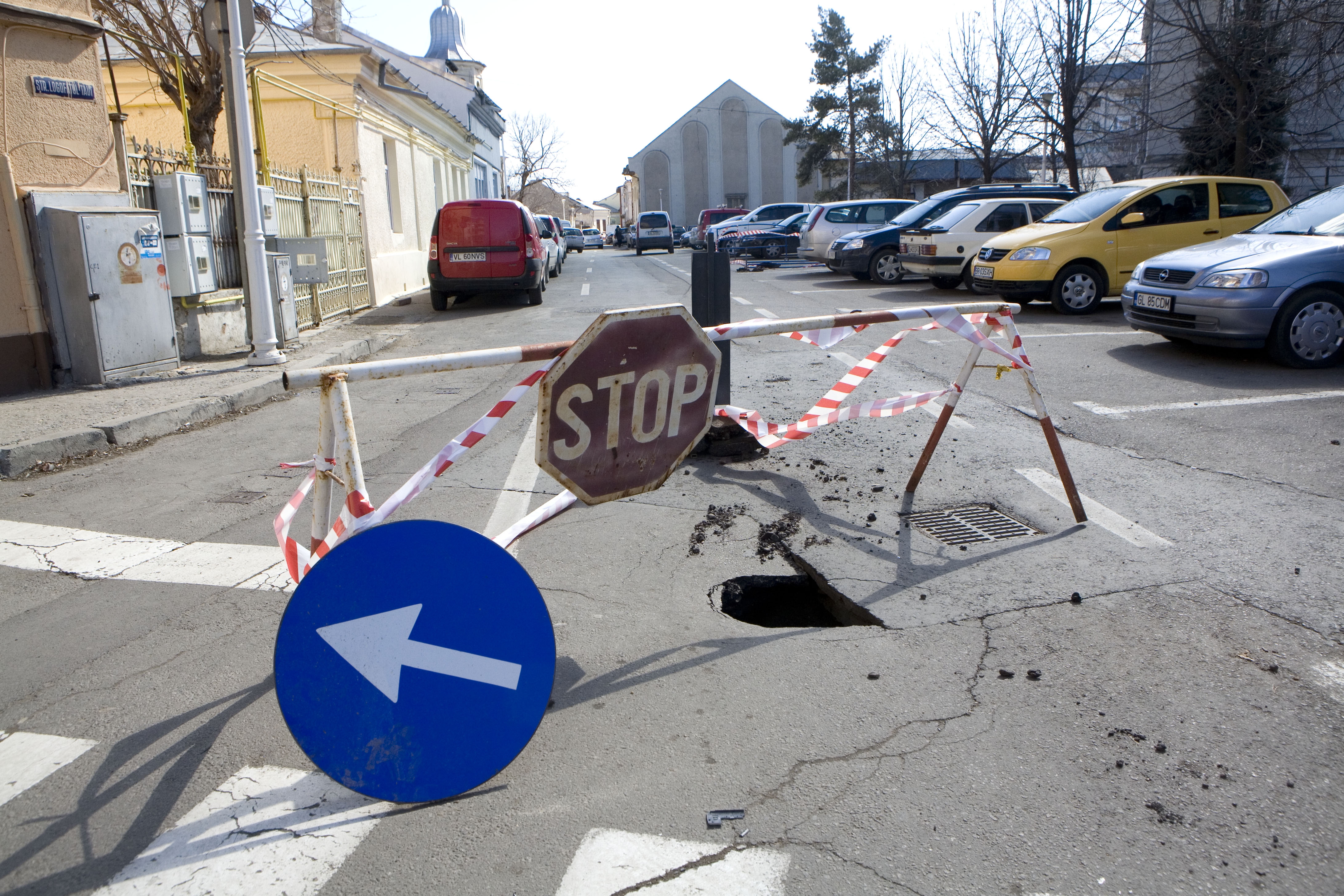 Primăria o ia la vale