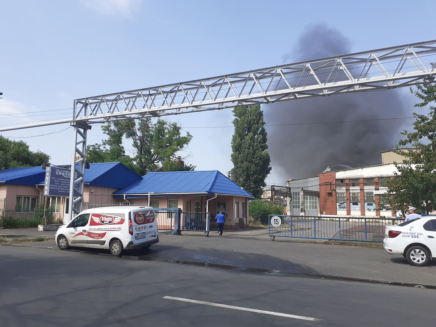 UPDATE. Incendiu puternic în Port (FOTO ȘI VIDEO)