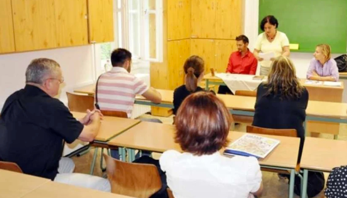 Peste 75 la sută dintre candidații la titularizare au promovat examenul