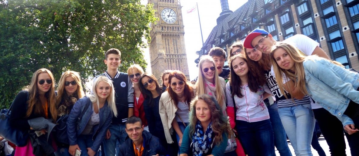 Cum poţi CÂŞTIGA o tabără gratuită în Anglia